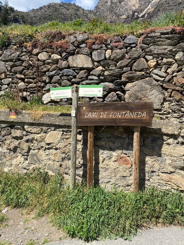Image gallery of track Tomb Lauredià