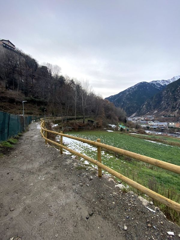 Galeria d'imatges de la ruta Rec de l'Obac Sud d'Andorra la Vella